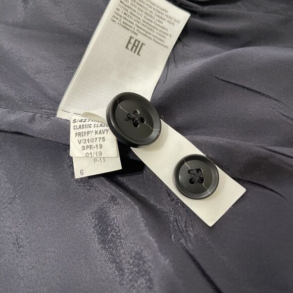 Banana Republic Classic Fit Striped Blazer Size 6 Gray White Classic Preppy - Picture 9 of 10